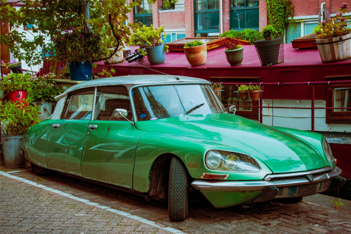 Amsterdam Green Car Street Fotografie Druck | Metall, Leinwand & Papier