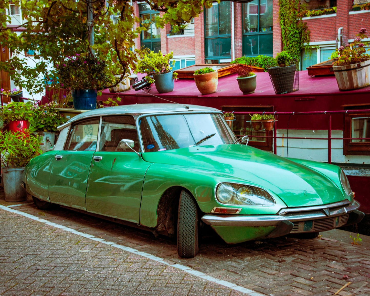 Amsterdam Green Car Street Fotografie Druck | Metall, Leinwand & Papier
