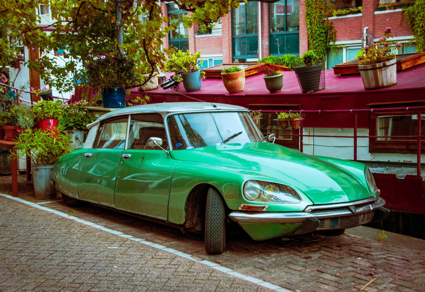 Amsterdam Green Car Street Fotografie Druck | Metall, Leinwand & Papier